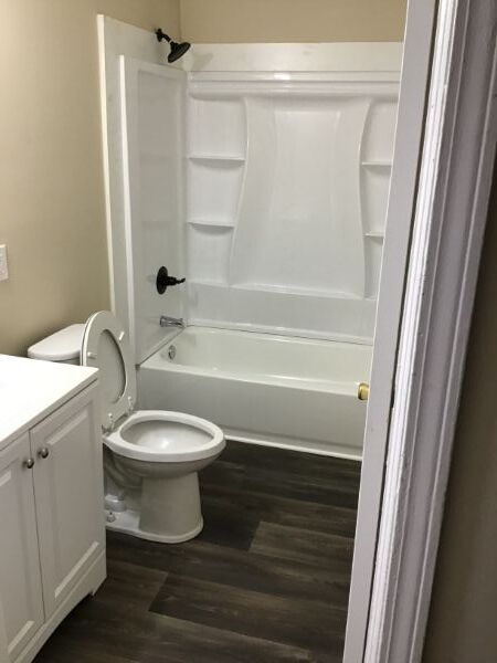 remodeled bathroom in 201 Volz.