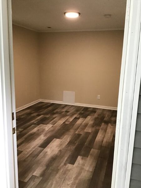 An empty room in 201 Volz.